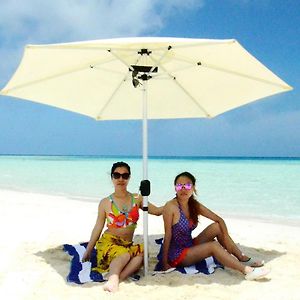 Adroit Beach Inn